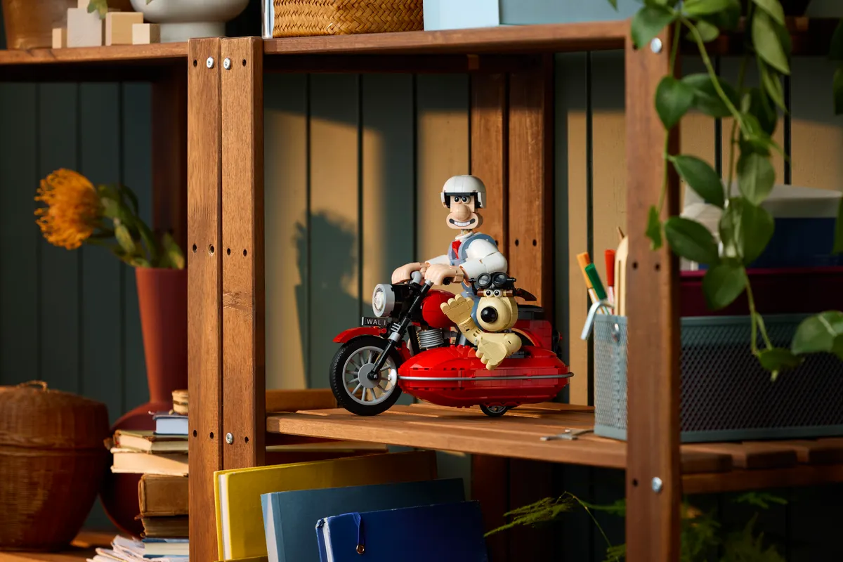 Featured image for article: LEGO Ideas 21371 Wallace & Gromit Launches 1 October, Arriving in Aardman's 50th Anniversary Year