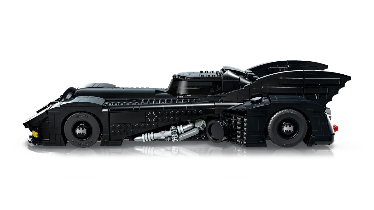 Batmissile transformation detail