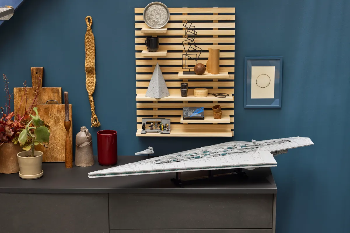 Featured image for article: 75457 Executor Super Star Destroyer: LEGO's Longest Star Wars Model Yet