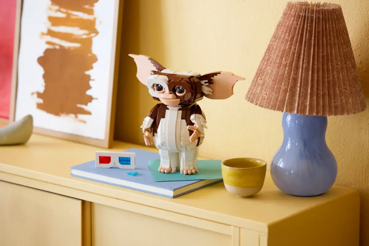 Lego Gizmo arrives at the Lego shop online