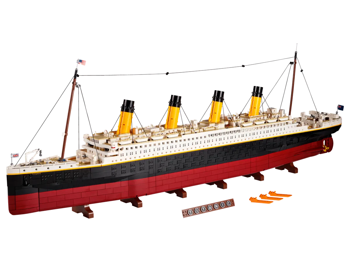LEGO® Titanic - Image 24