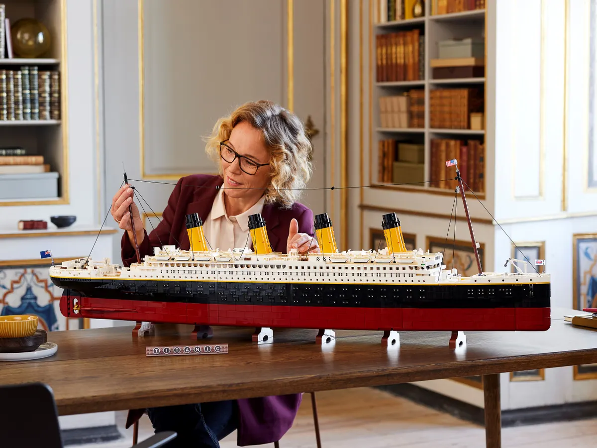 LEGO® Titanic - Image 23