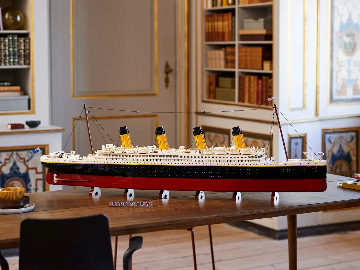 LEGO® Titanic - Image 19