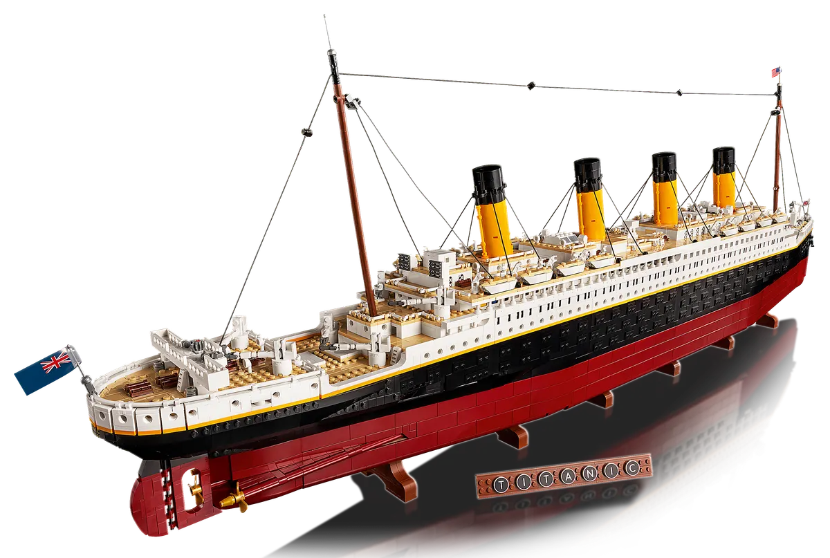 LEGO® Titanic - Image 6