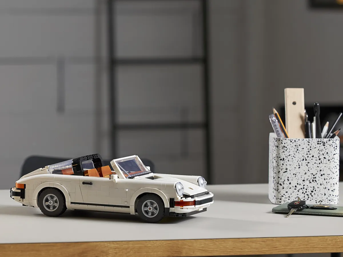 Porsche 911 - Image 17