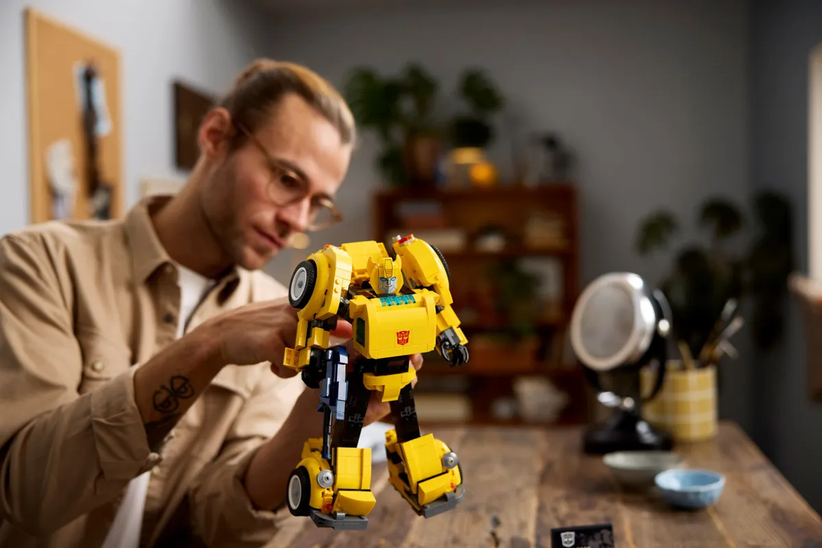 Bumblebee - Image 5