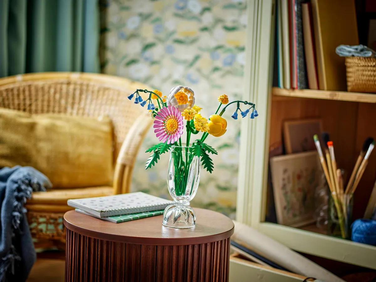Petite Sunny Bouquet - Image 5