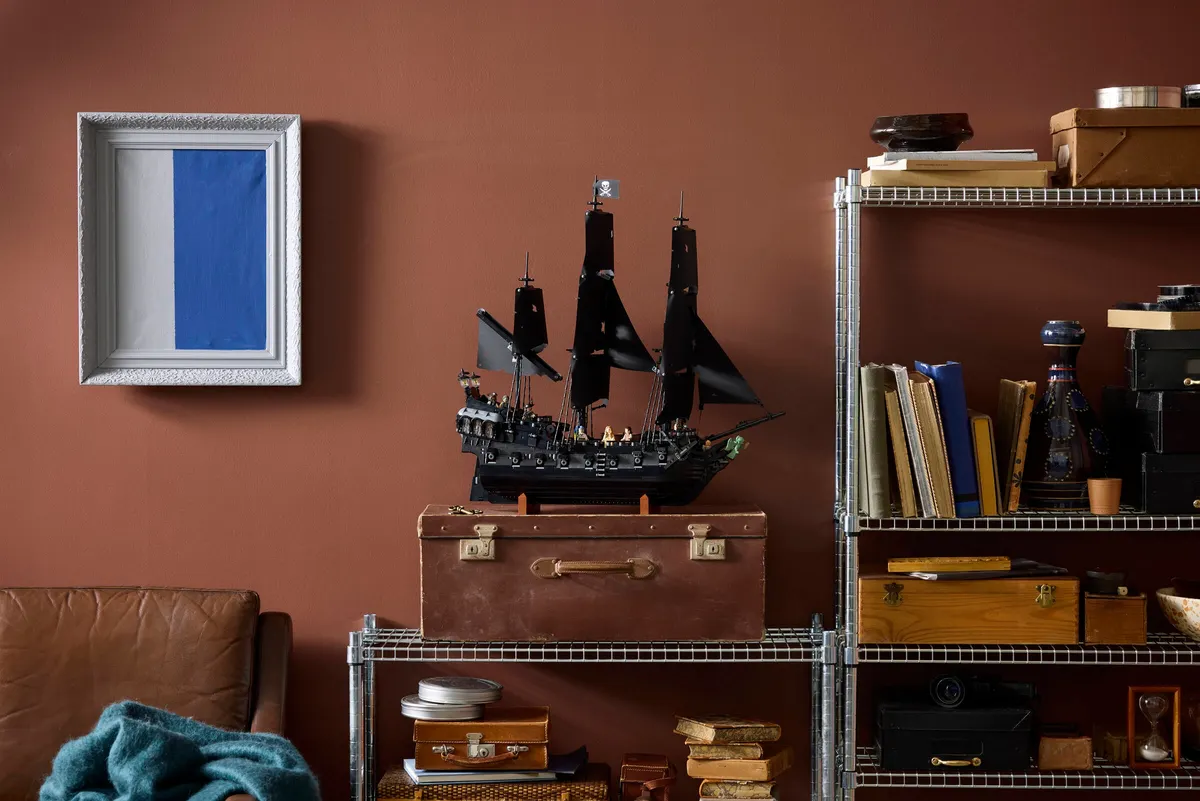 Captain Jack Sparrow's Pirate Ship - Image 10