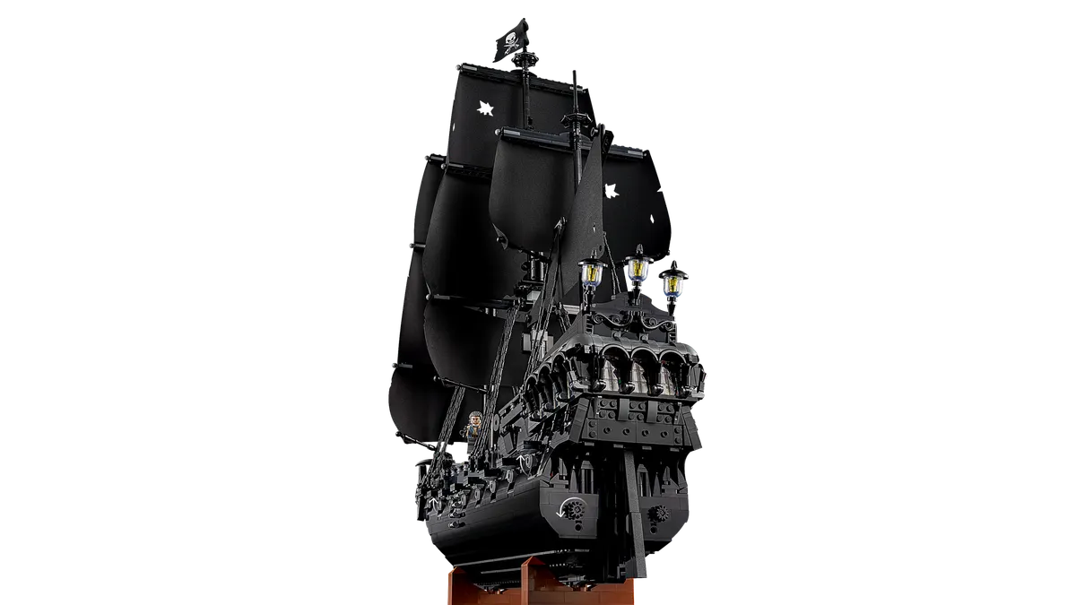 Captain Jack Sparrow's Pirate Ship - Image 17