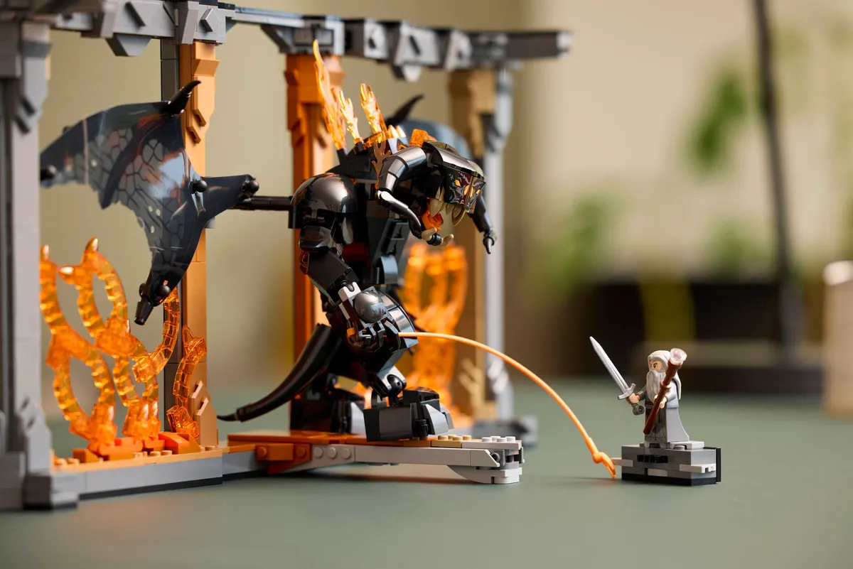 The Lord of the Rings: Balrog™ Book Nook - Image 4