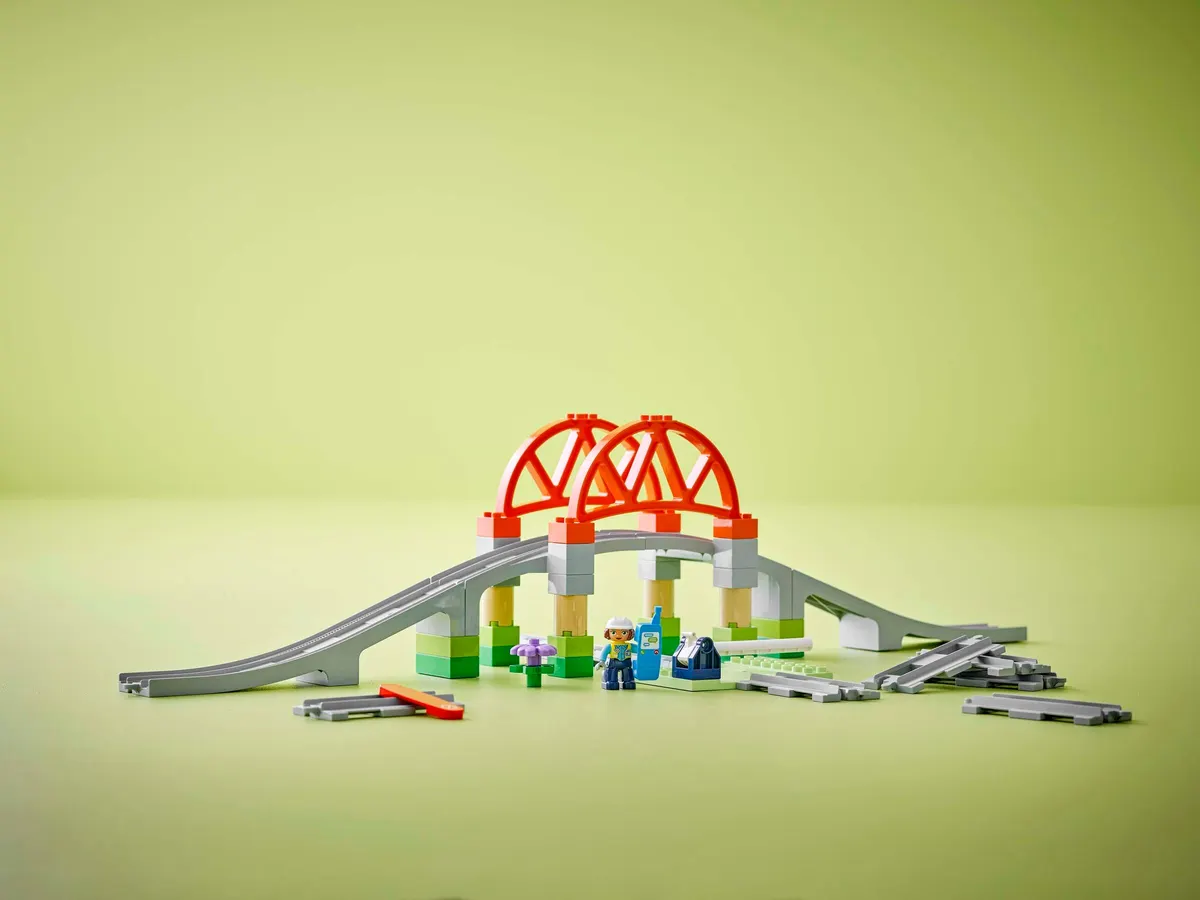 Train Bridge and Tracks Expansion Set - Image 5