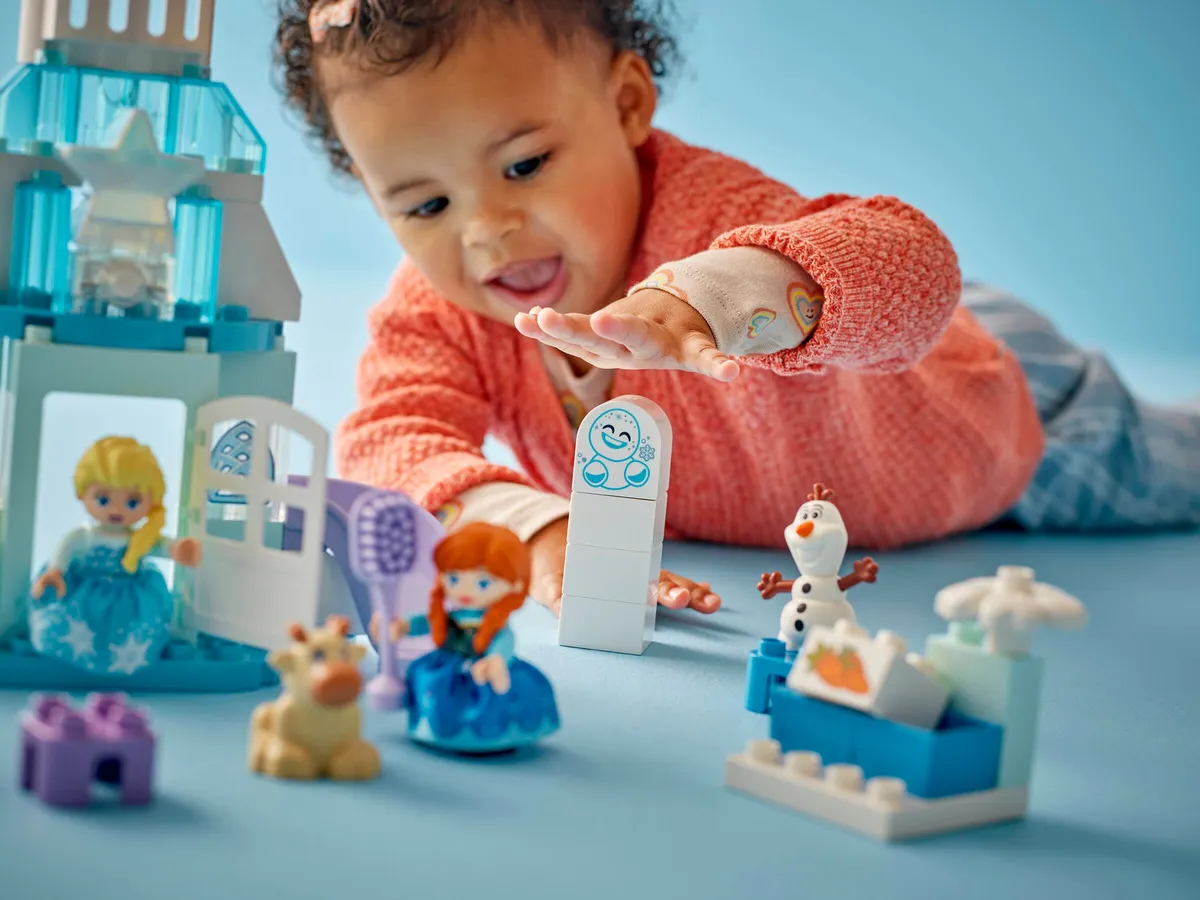 Anna and Elsa's Frozen Castle Party - Image 4