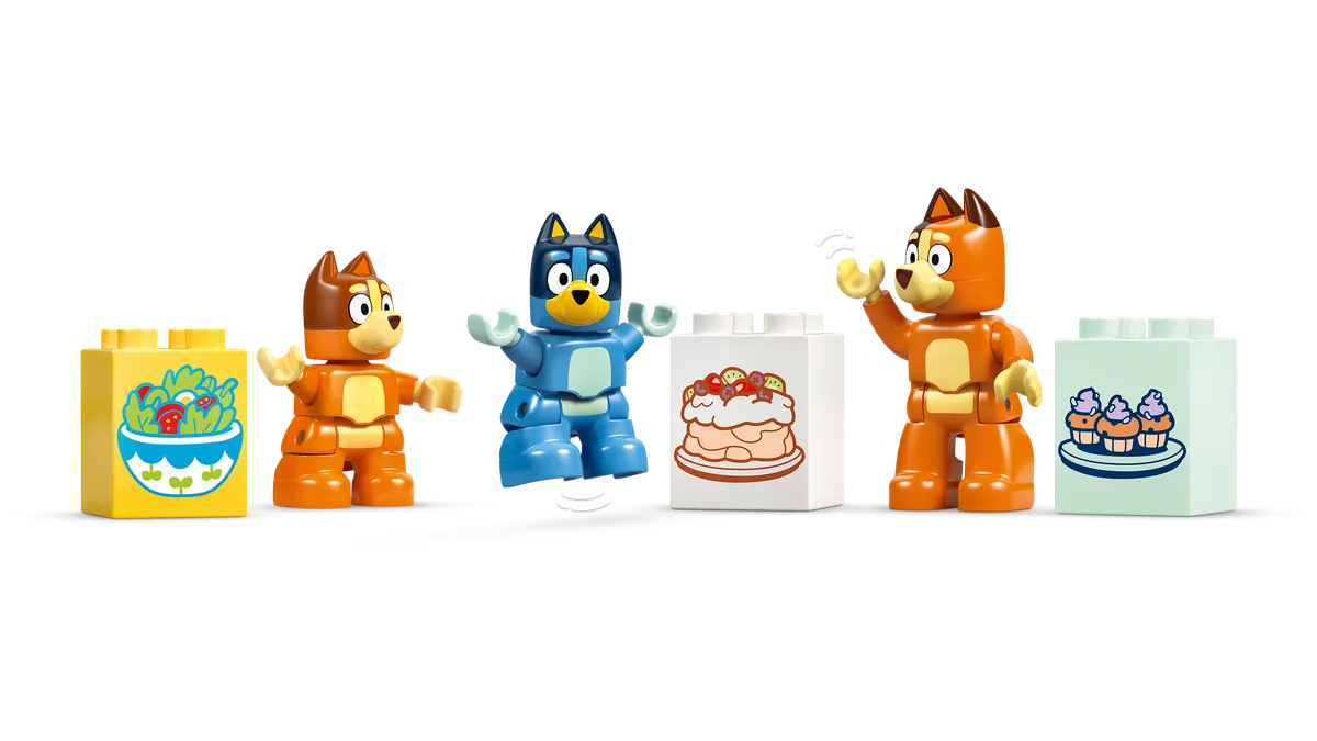 Bluey's Family House with Memory Game - Image 9
