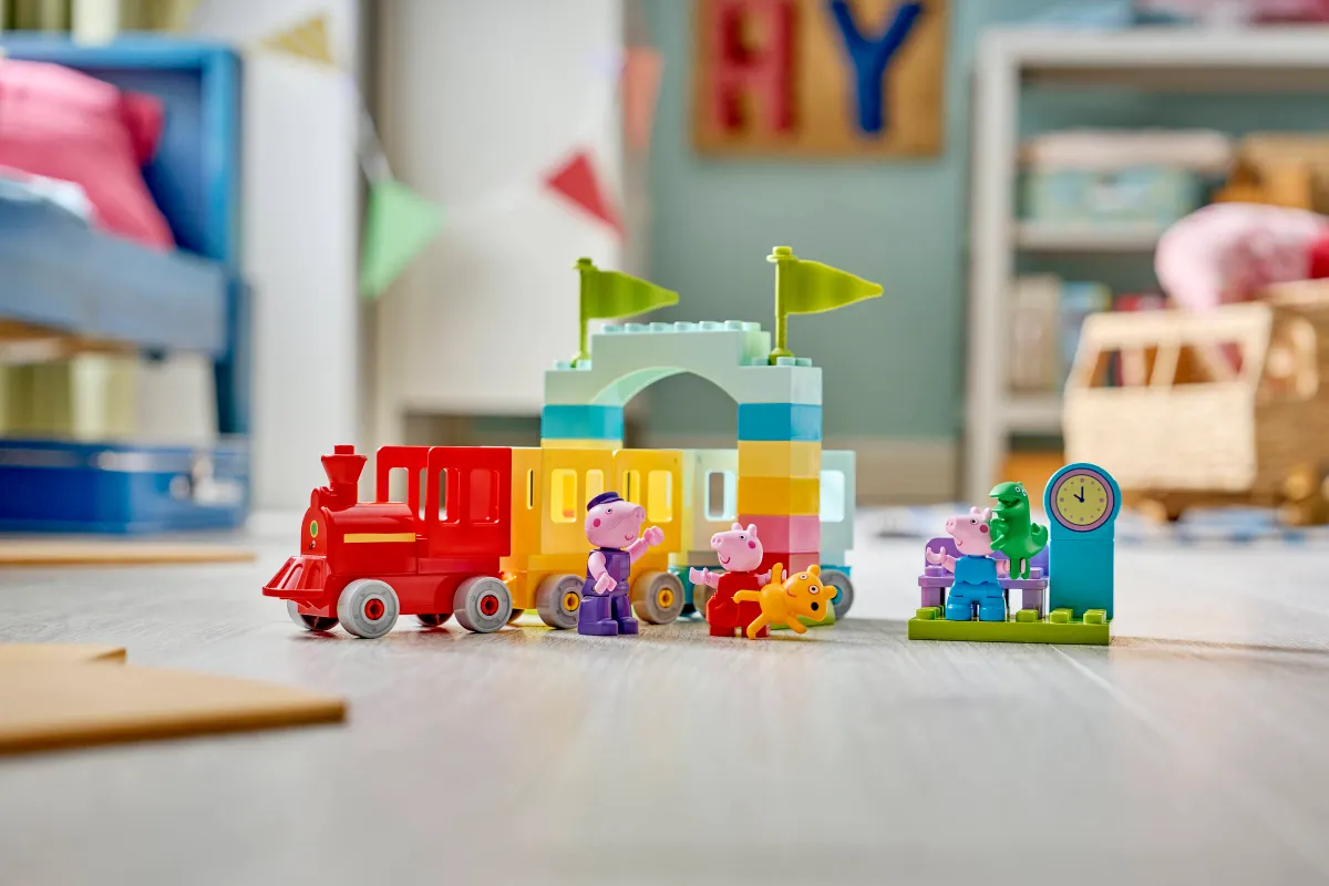 Train Ride with Grandpa Pig - Image 9