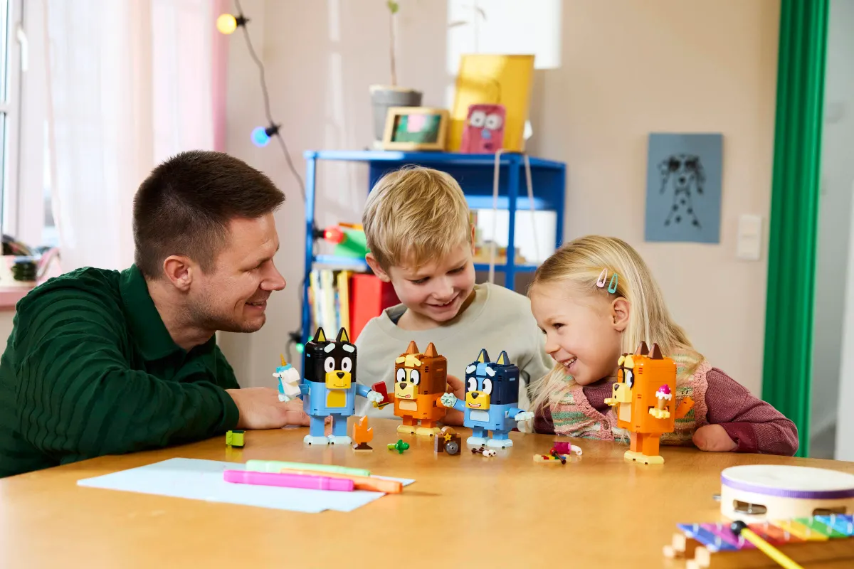 Brick-Built Bluey Family - Image 15