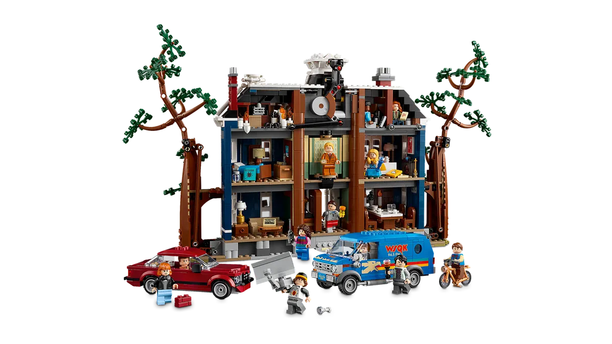 Stranger Things: The Creel House - Image 15