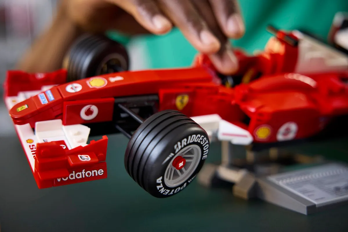 Ferrari F2004 & Michael Schumacher - Image 7