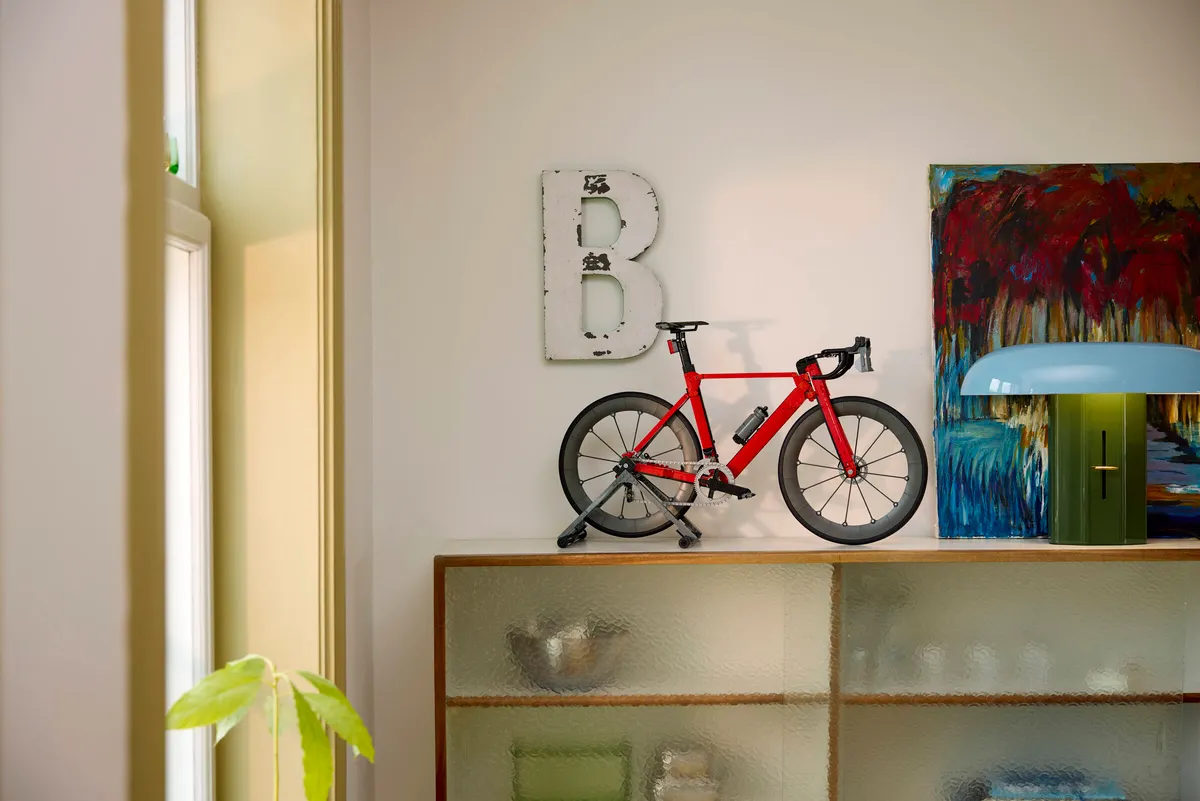 Road Bike - Image 20