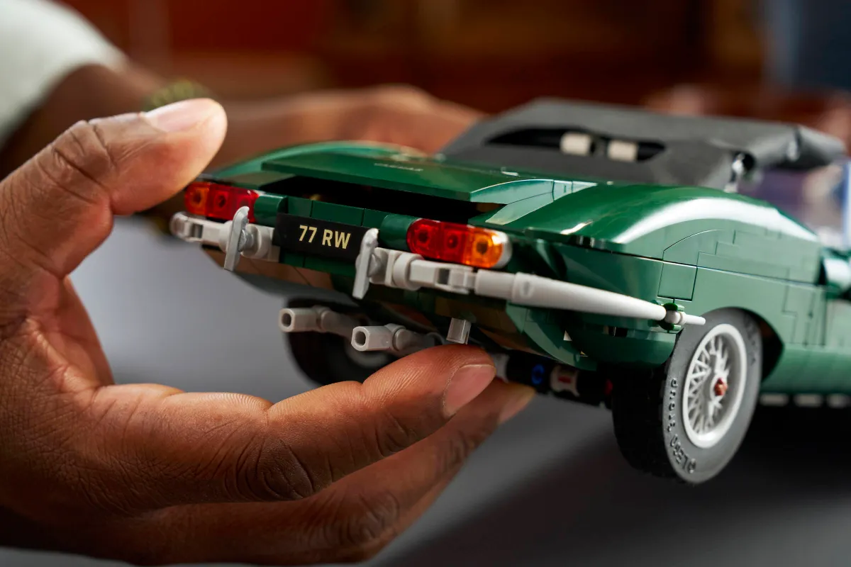Jaguar E-Type - Image 17