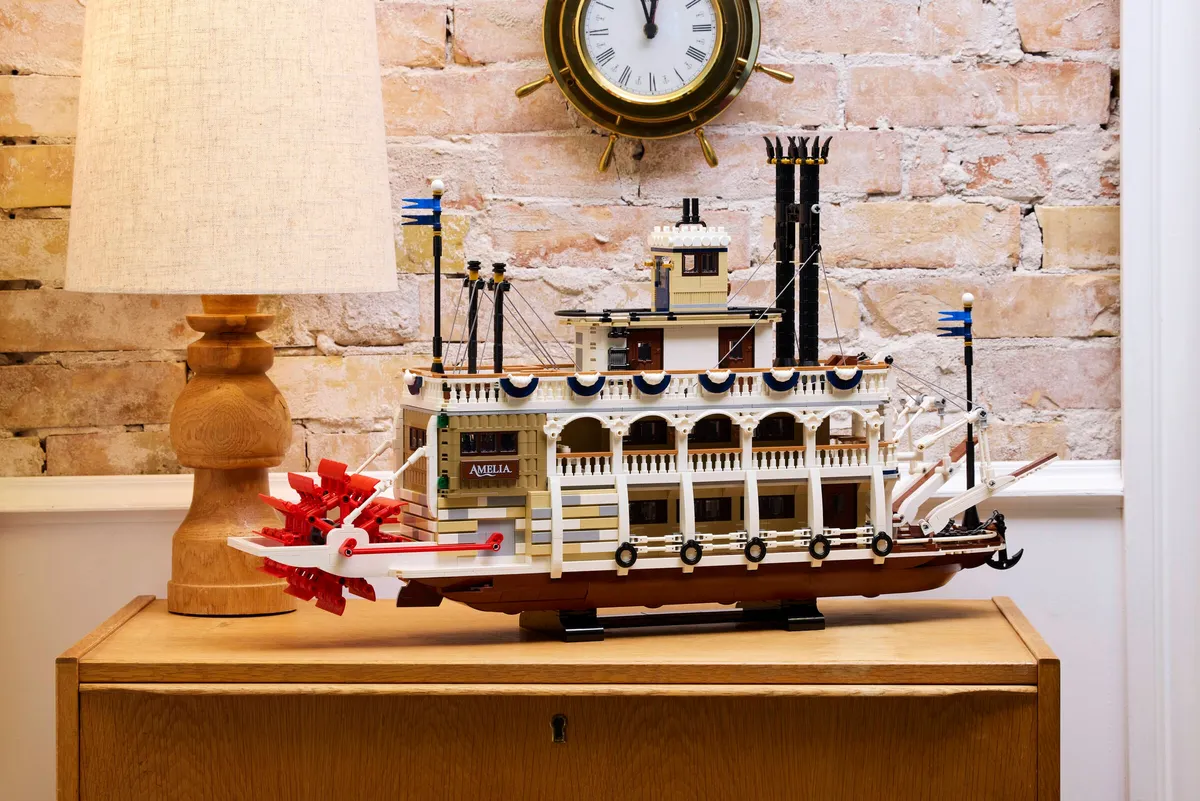 River Steamboat - Image 9