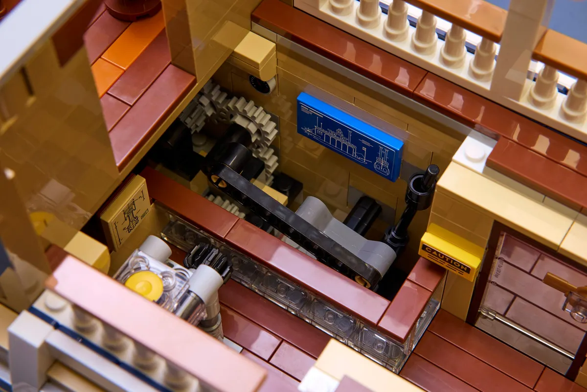 River Steamboat - Image 4