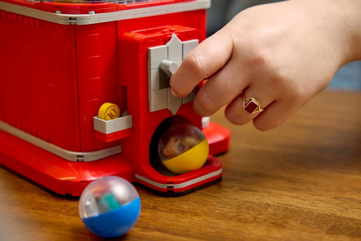 Minifigure Vending Machine - Image 4