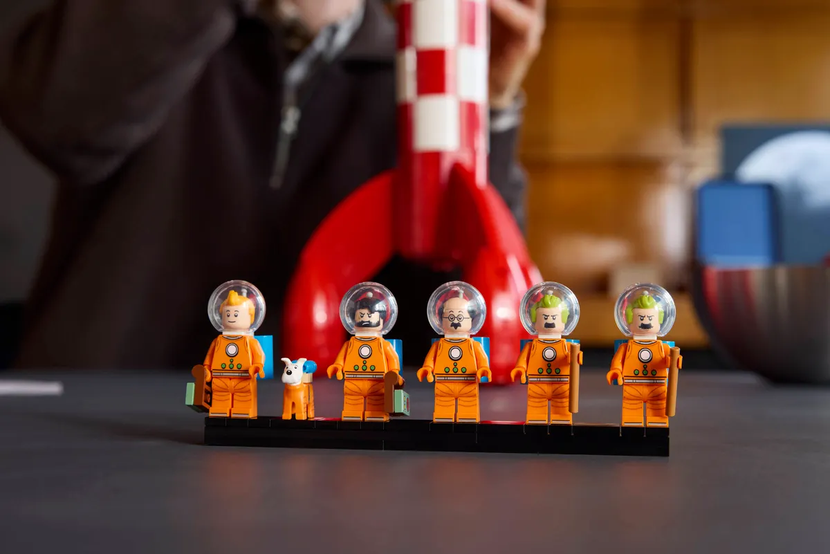Tintin® Moon Rocket - Image 13