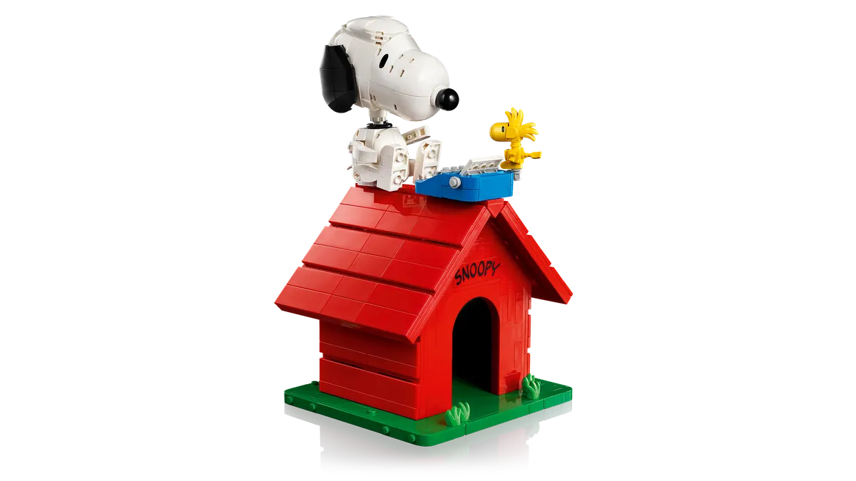 Peanuts: Snoopy's Doghouse - Image 4