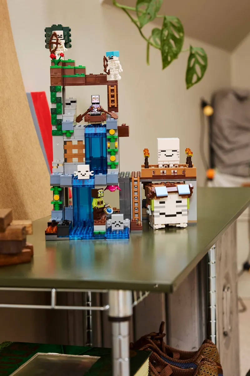 Ghast Station - Image 11