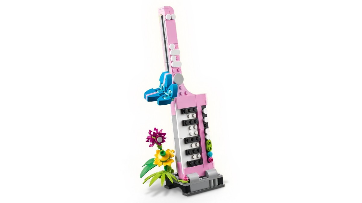 Typewriter with Flowers - Image 10