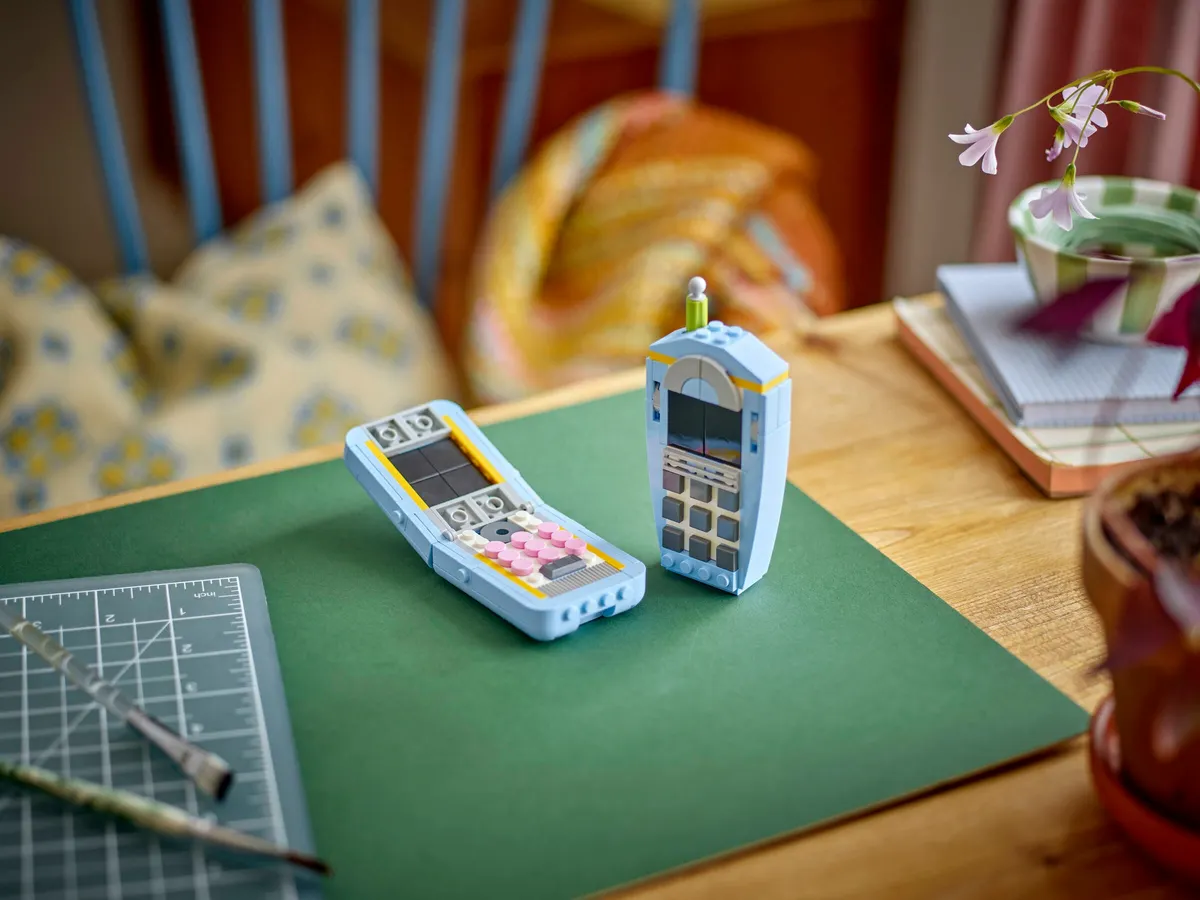 Retro Telephone - Image 7