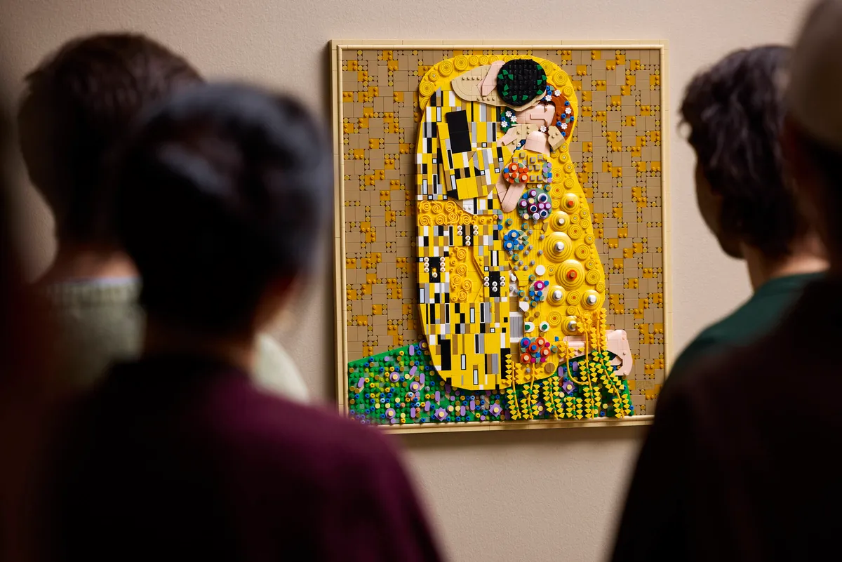 Gustav Klimt – The Kiss - Image 25