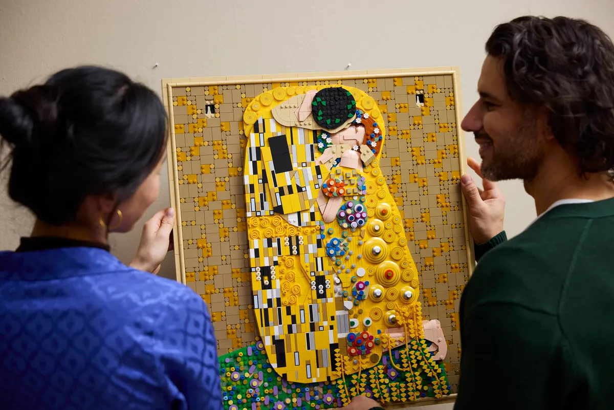 Gustav Klimt – The Kiss - Image 11
