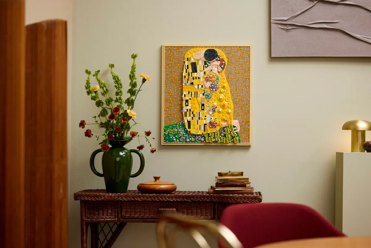 Gustav Klimt – The Kiss - Image 26