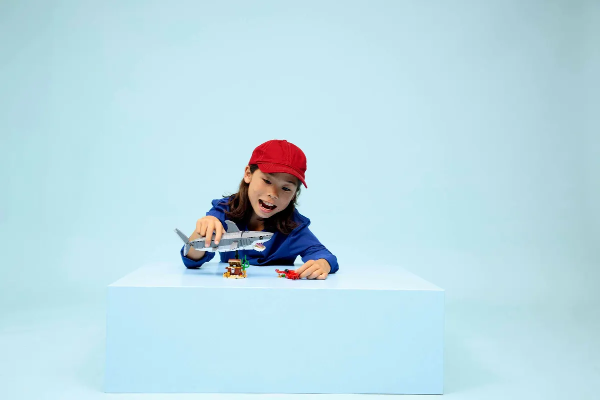 Fierce Shark with a Treasure Chest - Image 5