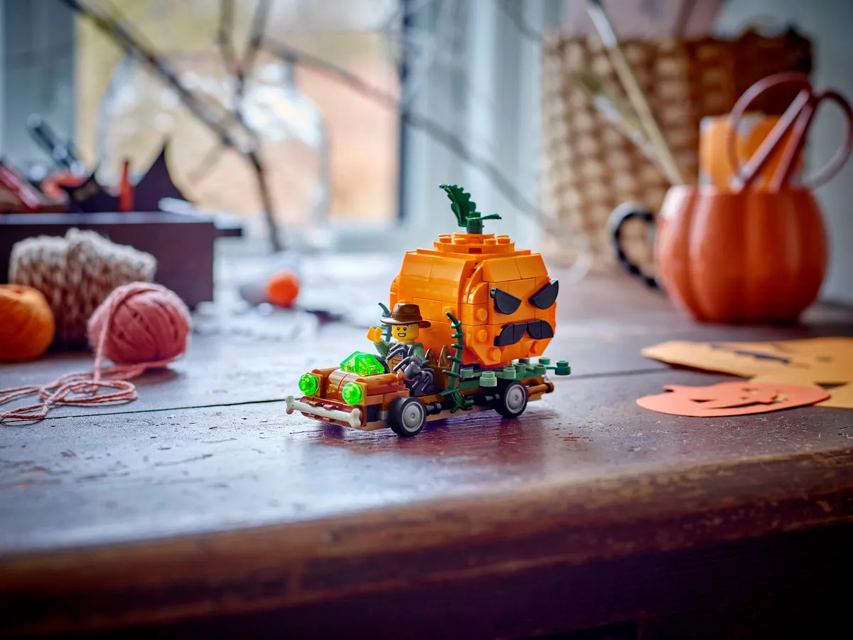Jack-O'-Lantern Pickup Truck - Image 9