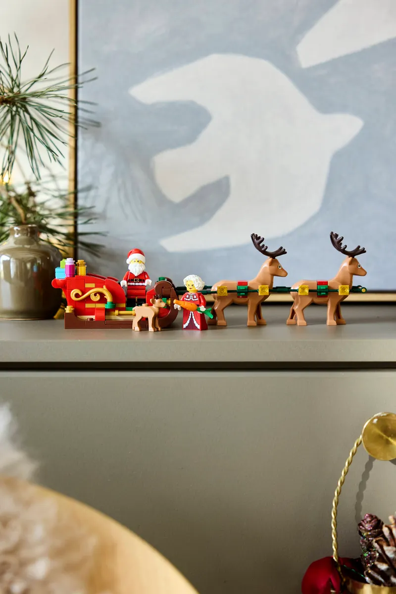 Santa's Holiday Sleigh Adventure - Image 10