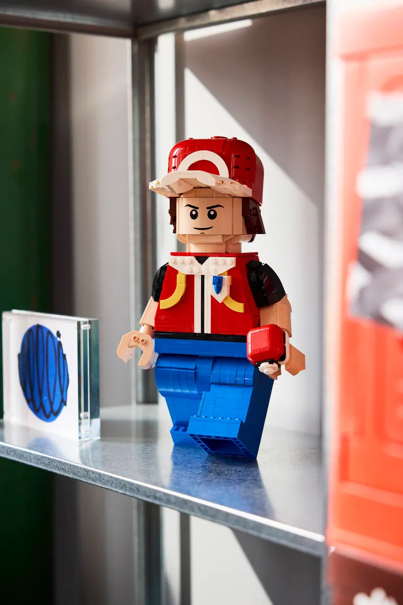 Up-Scaled Red Minifigure - Image 12