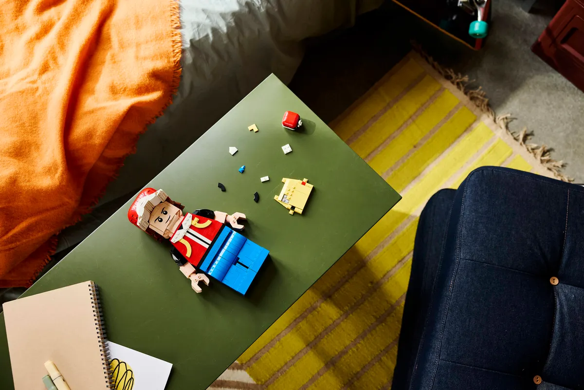 Up-Scaled Red Minifigure - Image 9