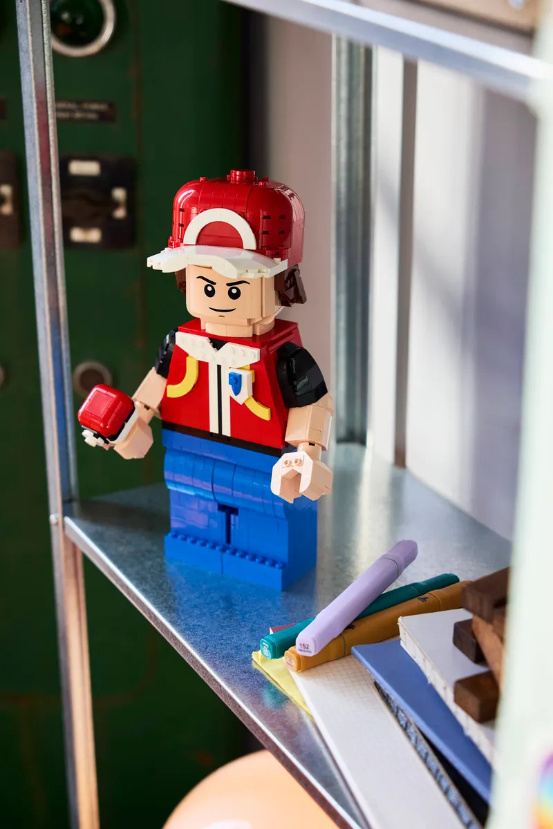 Up-Scaled Red Minifigure - Image 10