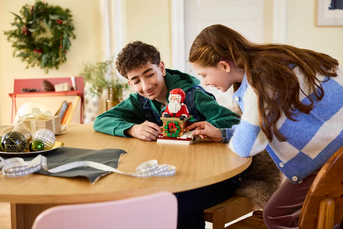 Santa's Holiday Countdown - Image 9