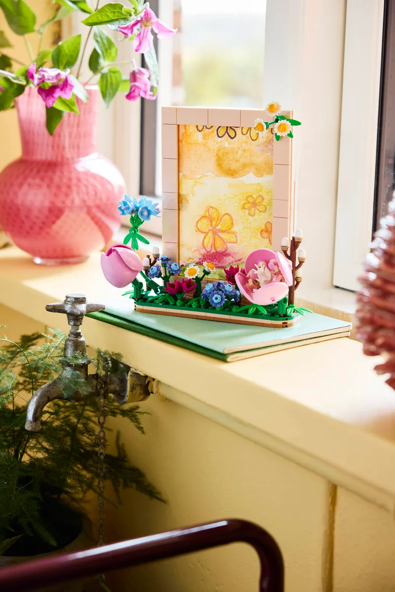 Floral Picture Frame - Image 7