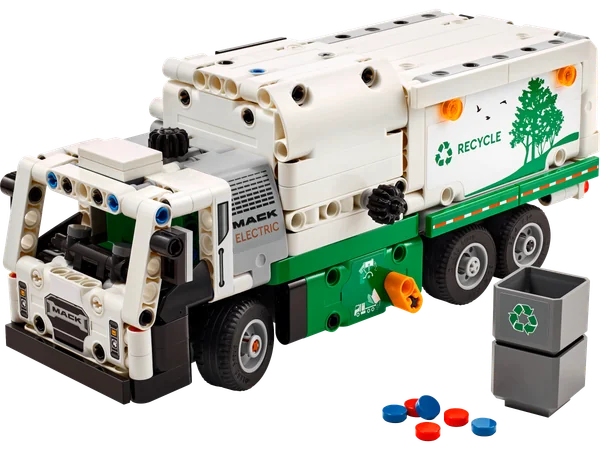 Mack® LR Electric Garbage Truck