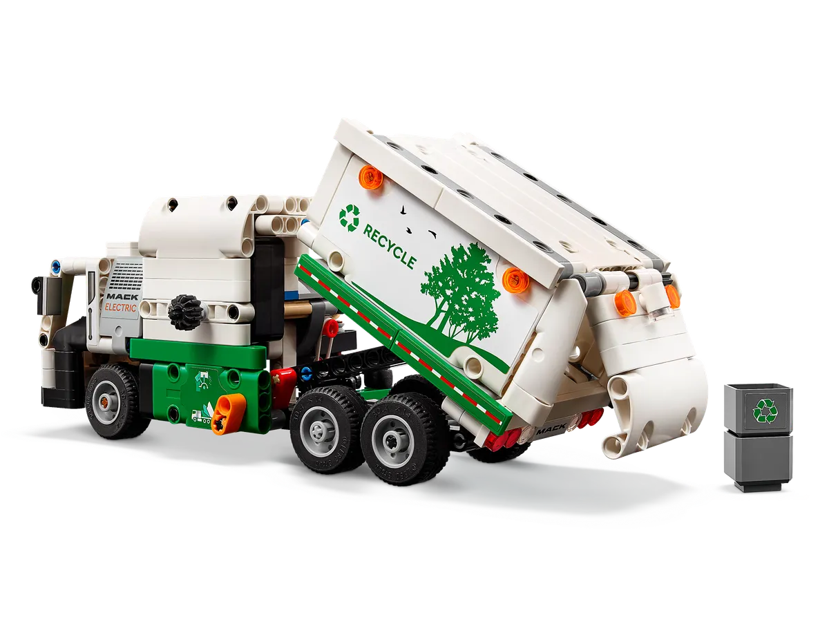 Mack® LR Electric Garbage Truck - Image 5