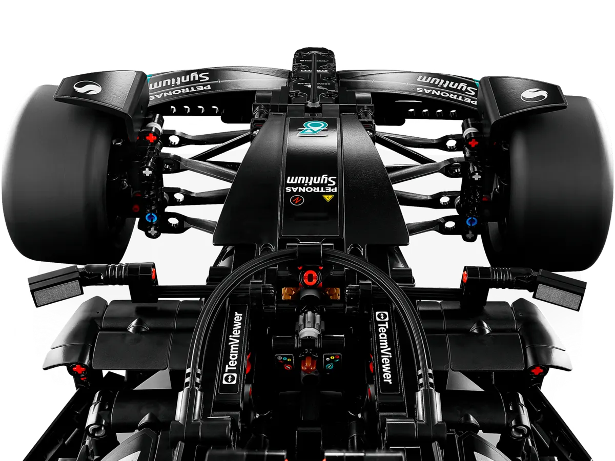 Mercedes-AMG F1 W14 E Performance - Image 4