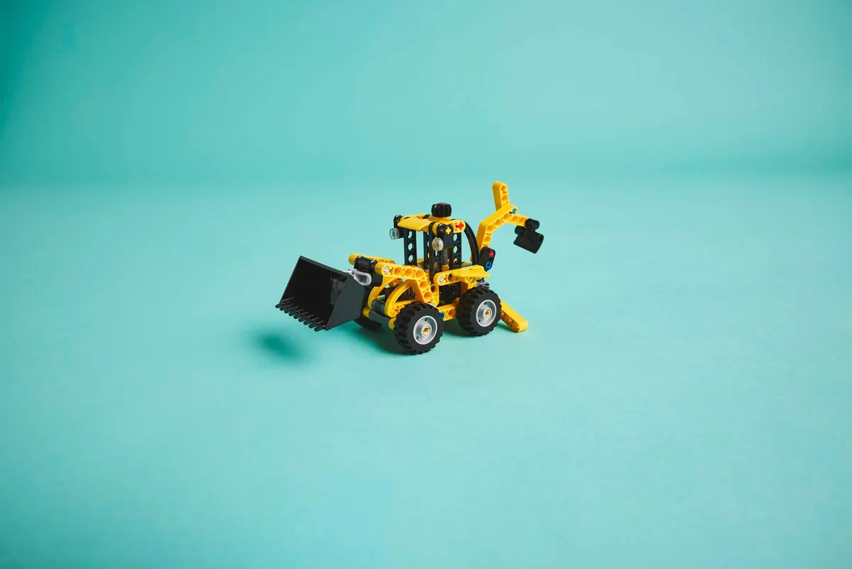 Backhoe Loader - Image 5
