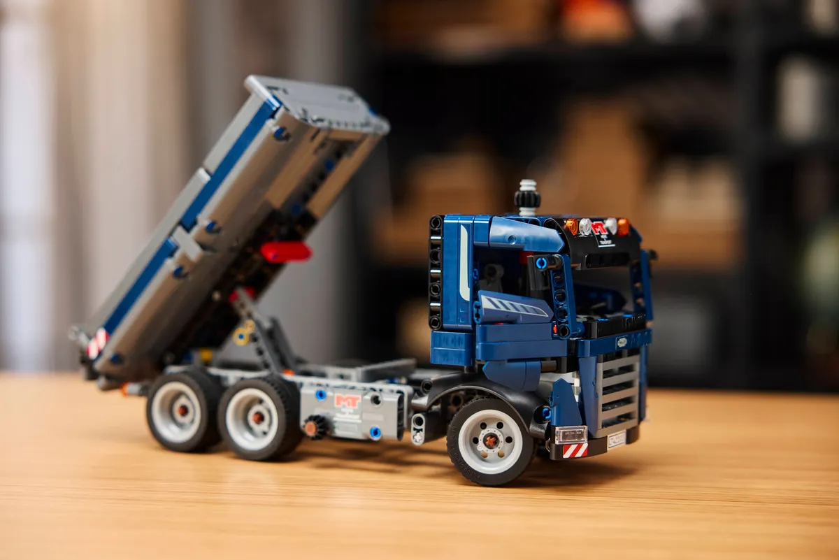 Tipping Dump Truck - Image 4