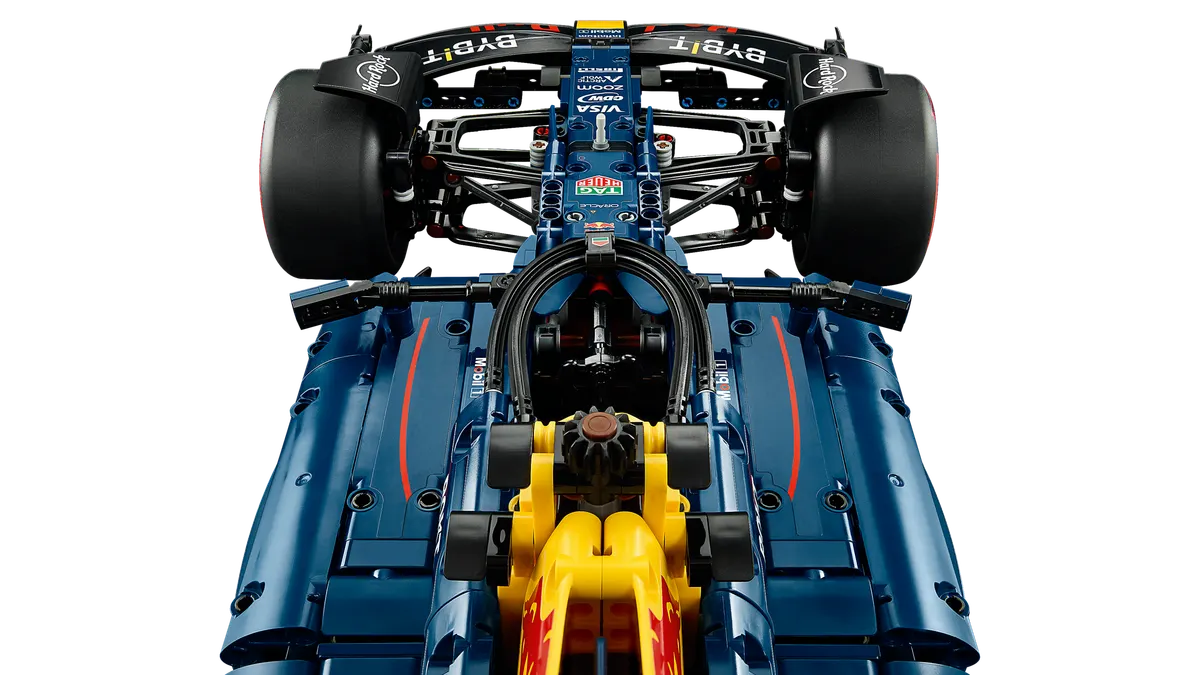 Oracle Red Bull Racing RB20 F1 Car - Image 10