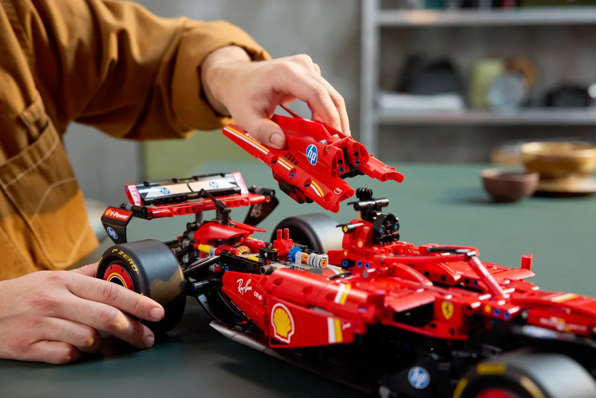 Ferrari SF-24 F1 Car - Image 4