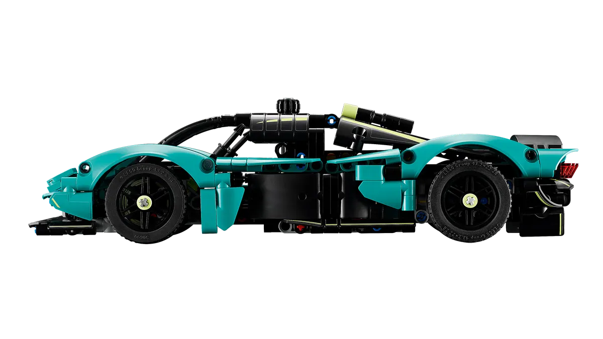 Aston Martin Valkyrie - Image 9